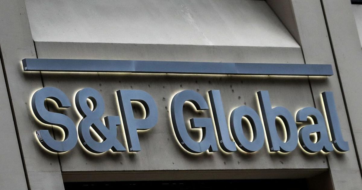 Declining liquidity prompts S&P warning on T&T banks