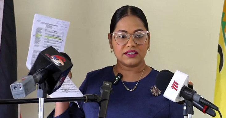 Minister: Board must resign